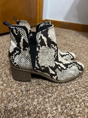 Dr. Scholl's Snake-Print Booties - Black & Cream
